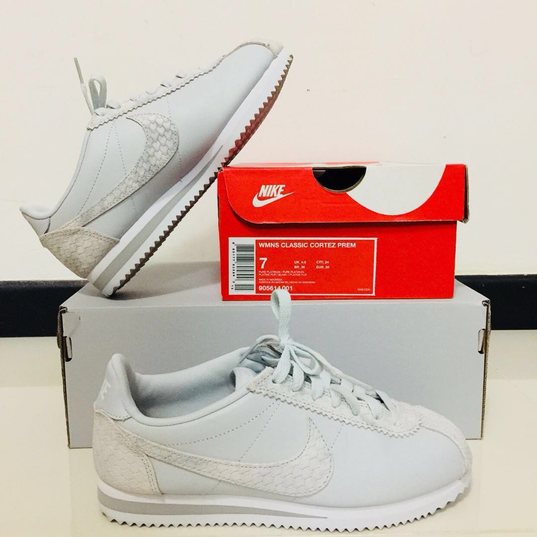 nike cortez premium women's