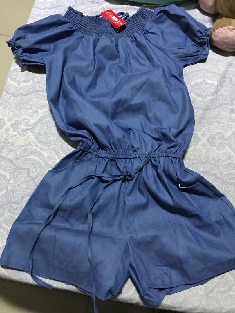 Off Shoulder Romper (Category: Rompers) located in Mandaluyong City. Submitted by blakehip (Listing ID 167896170, Image 1). Description: .