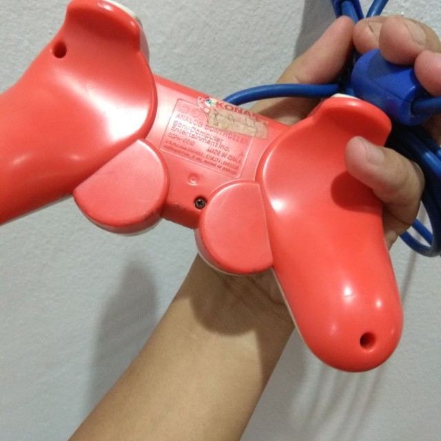 Ps2 controller (Category: Controllers) located in Ipoh. Submitted by shahayat2 (Listing ID 167875652, Image 3). Description: Controller ps2 Manchester Working condition.
