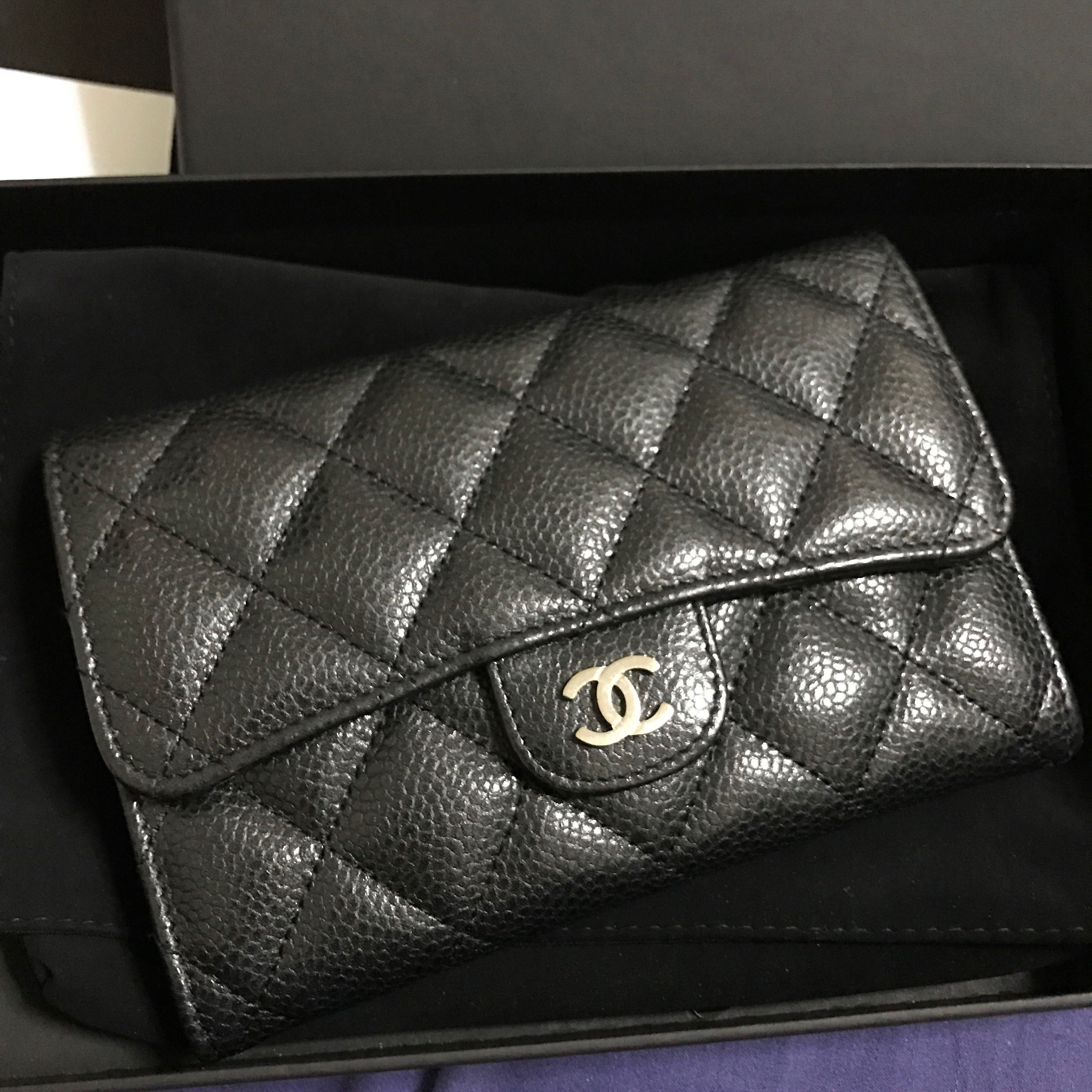 Chanel medium on sale wallet caviar