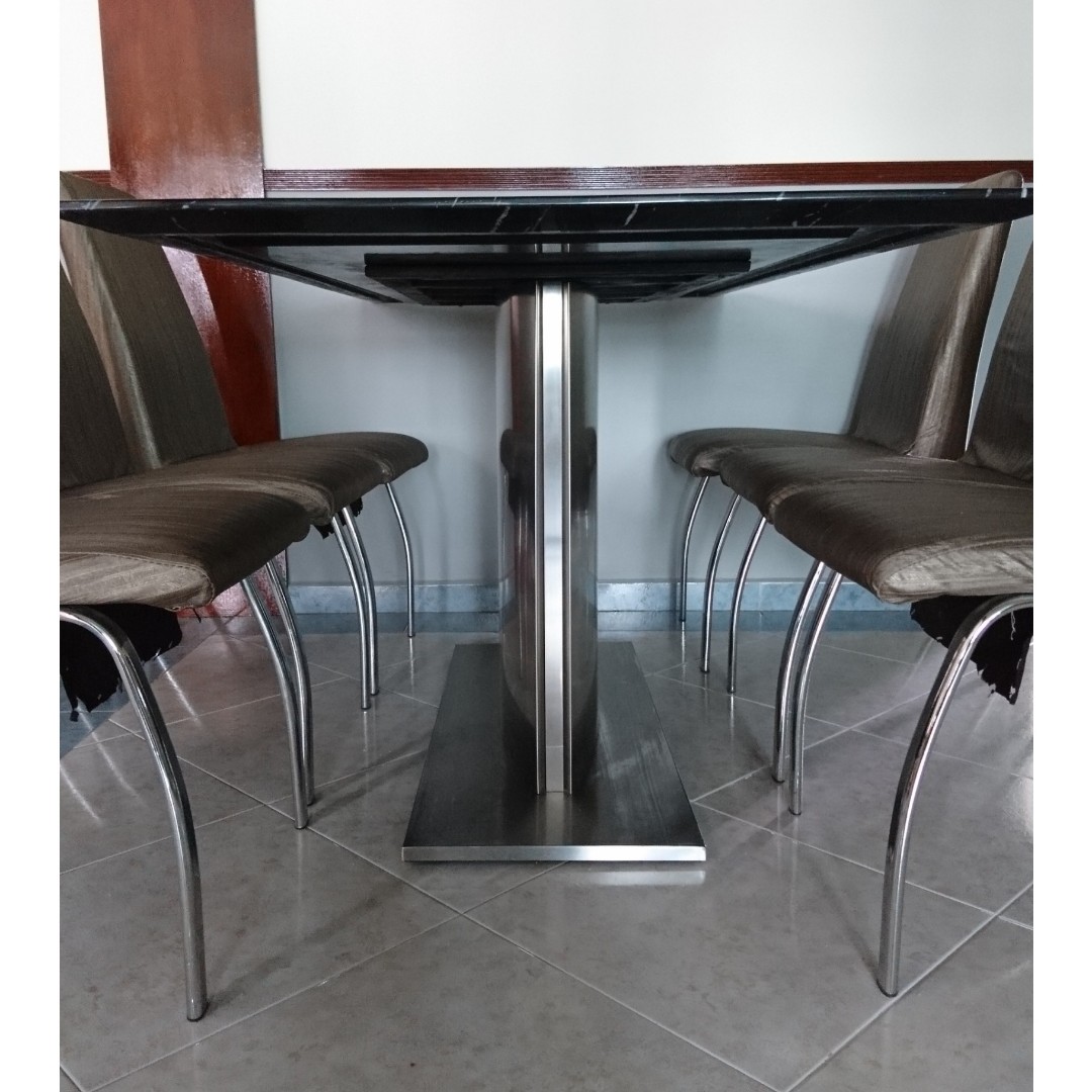Used Dining Table Furniture Tables Chairs On Carousell