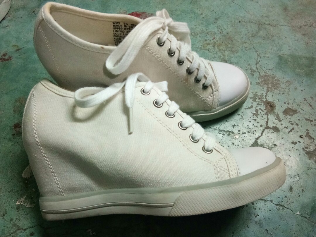 White rubber shoes wl heels, Women's 