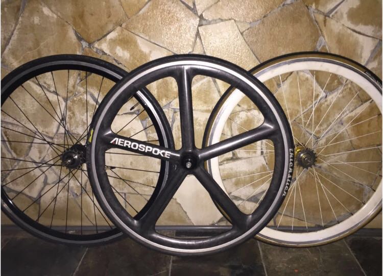 Aerospoke rear fixie wheels