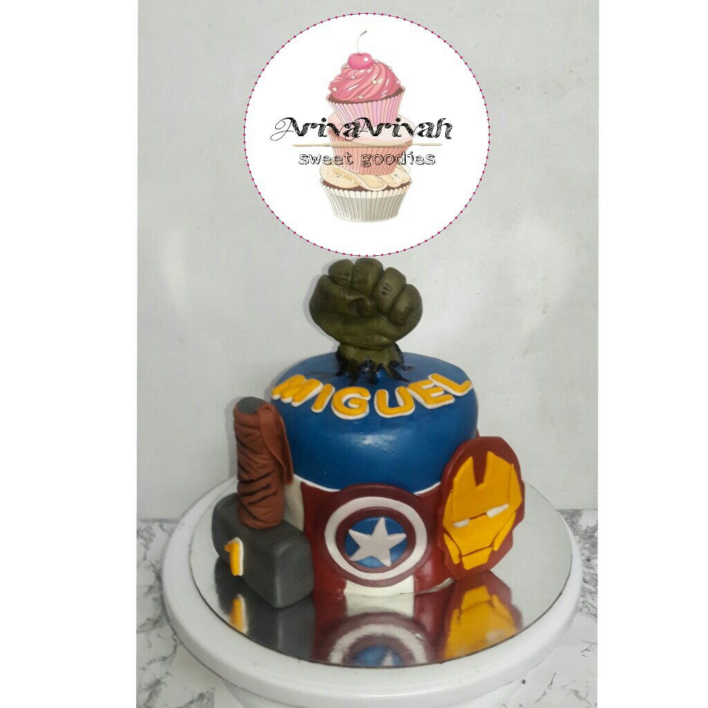 Avenger Cake Food Drinks On Carousell