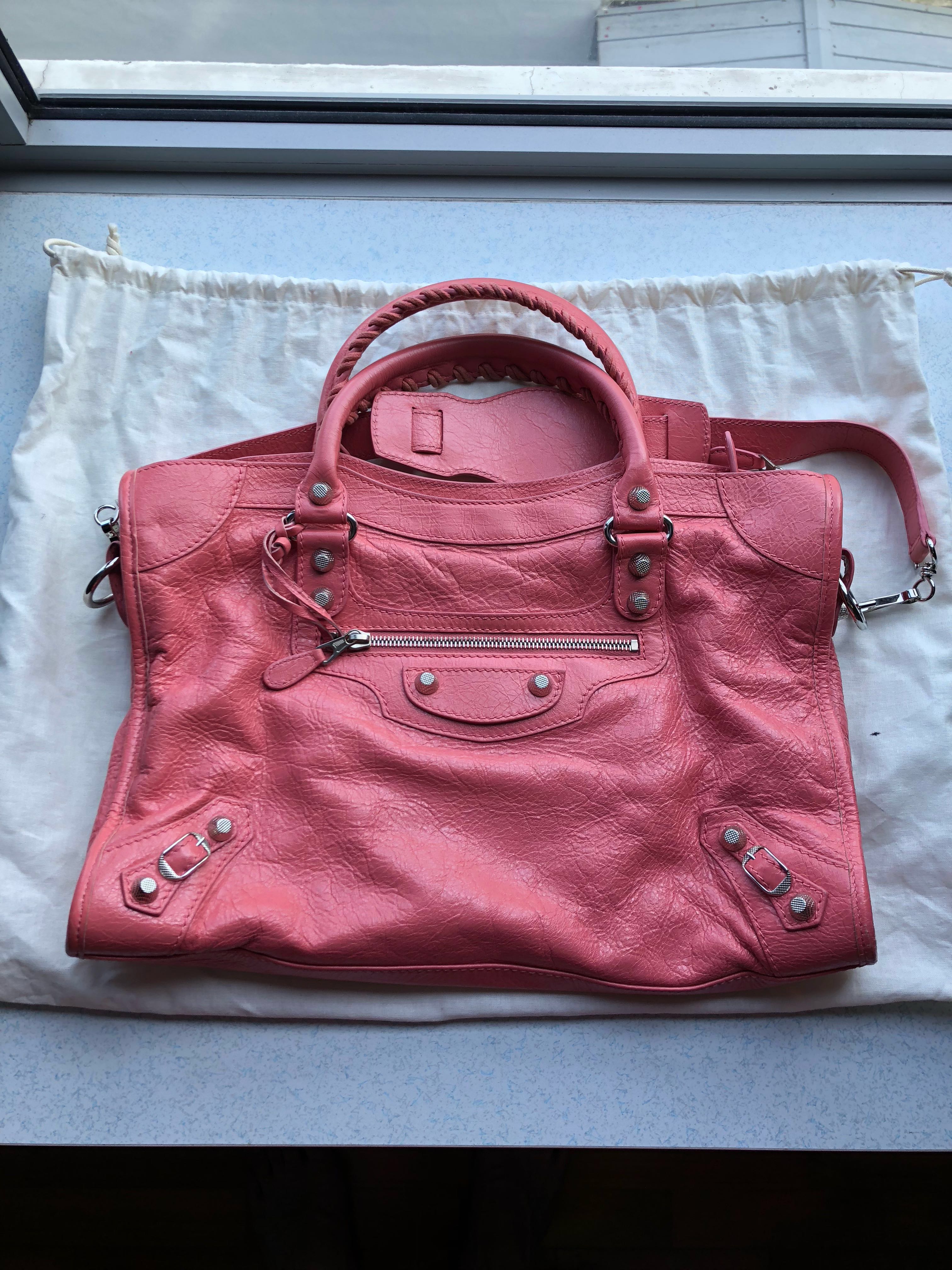 begynde Forhandle Opera Balenciaga City - Rose Jaipur Femur, Women's Fashion, Bags & Wallets,  Purses & Pouches on Carousell