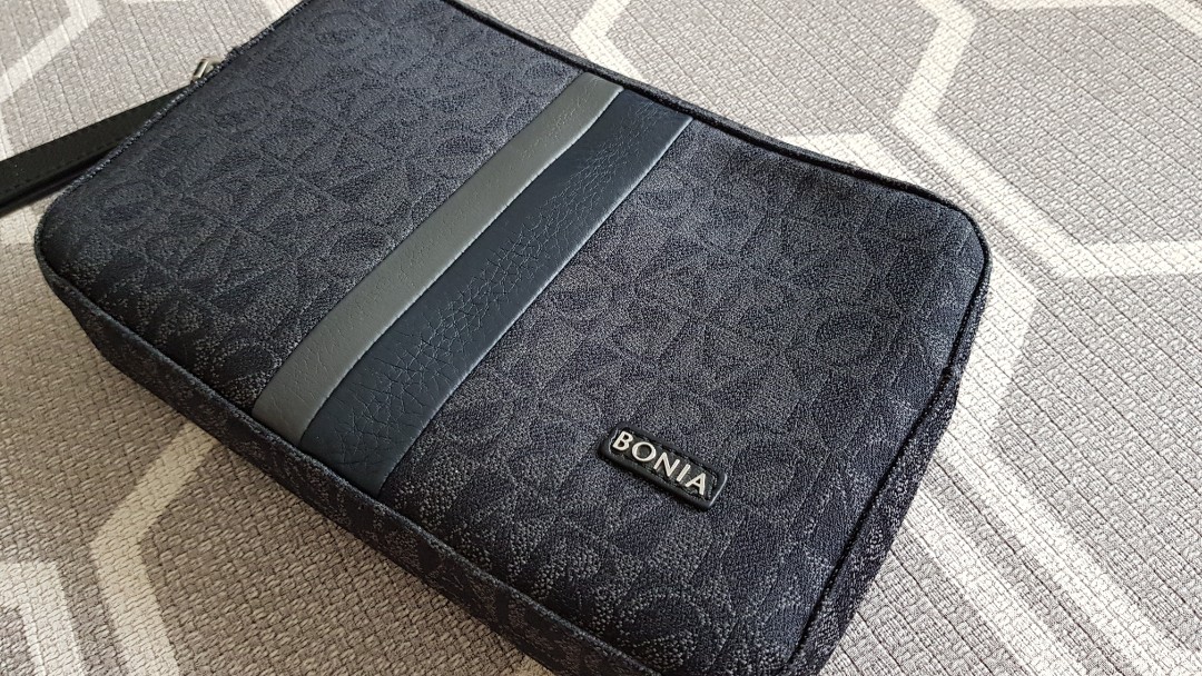 bonia clutch bag man