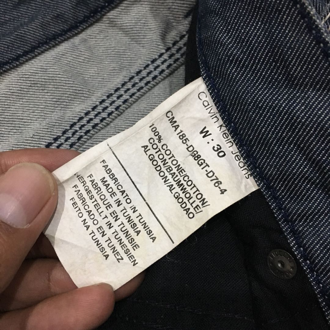 Calvin Klein Jeans Slim Fit Button Fly New York K5, Fesyen Pria, Pakaian di  Carousell