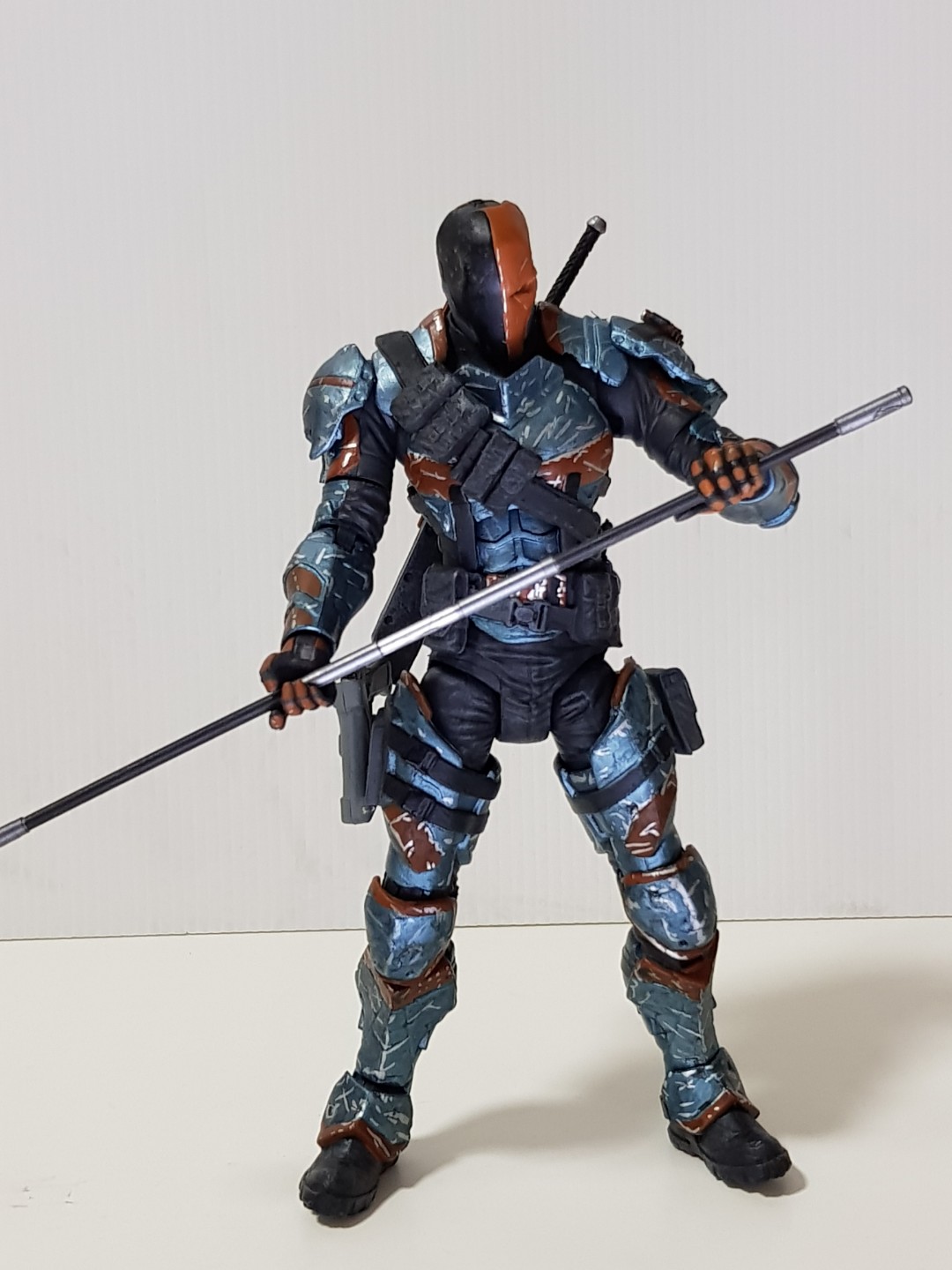 Dc collectibles deals deathstroke