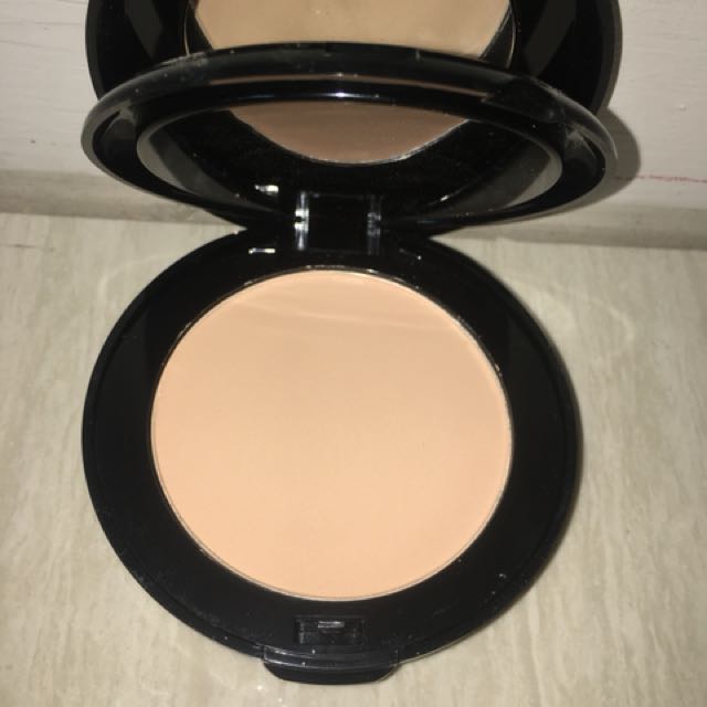 Dermacol Bundle (Category: Makeup) located in Singapore. Submitted by beoriginal78 (Listing ID 168051219, Image 3). Description: .