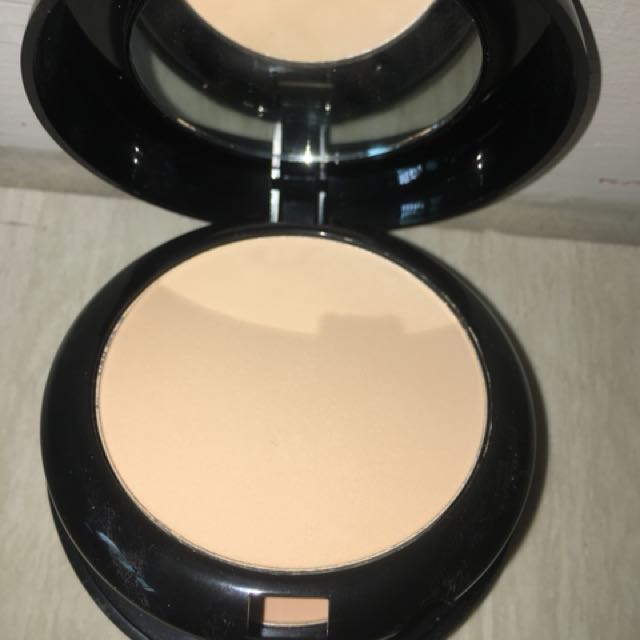 Dermacol Bundle (Category: Makeup) located in Singapore. Submitted by beoriginal78 (Listing ID 168051219, Image 4). Description: .
