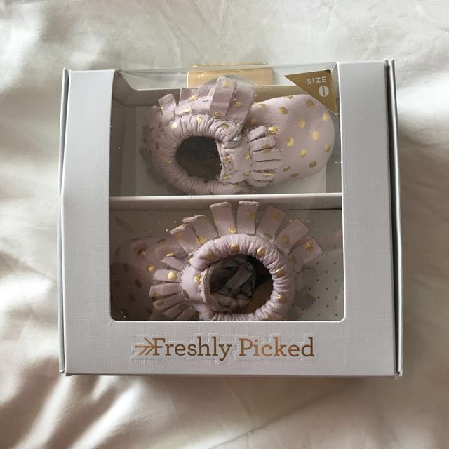 Freshly picked clearance moccasins sizing