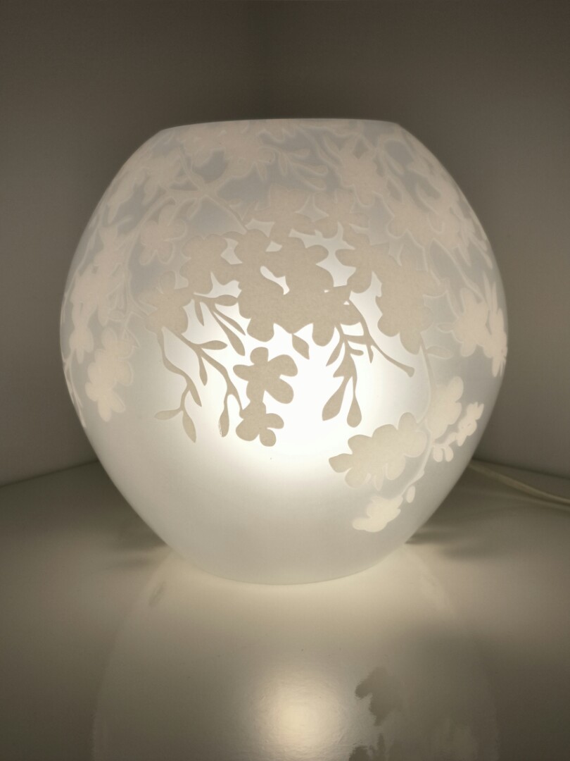 knubbig table lamp bulb