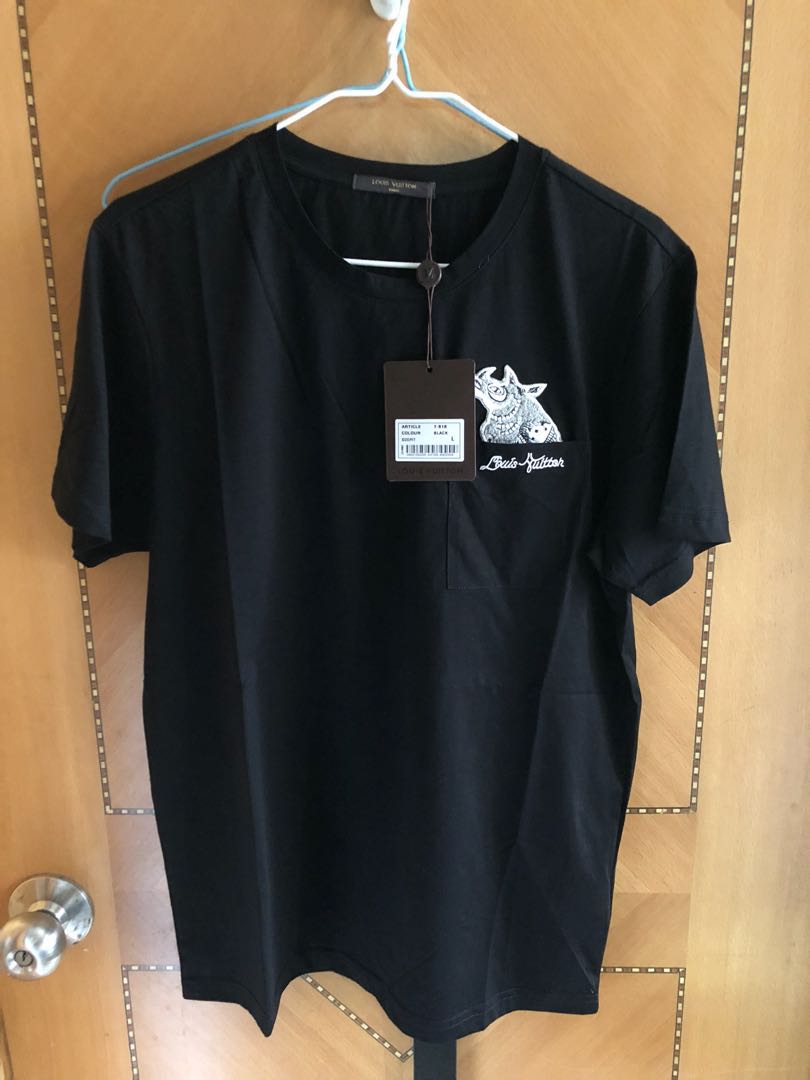 Louis Vuitton LV T-shirt JP (Japan market), 男裝, 上身及套裝, T-shirt、恤衫、有領衫-  Carousell