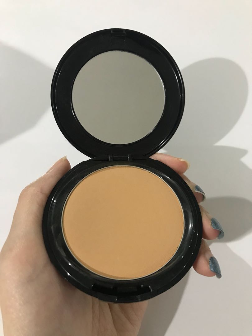 Make Over Perfect Cover Two Way Cake No 4 Desert Bedak Padat Kesehatan Kecantikan Rias Wajah Di Carousell