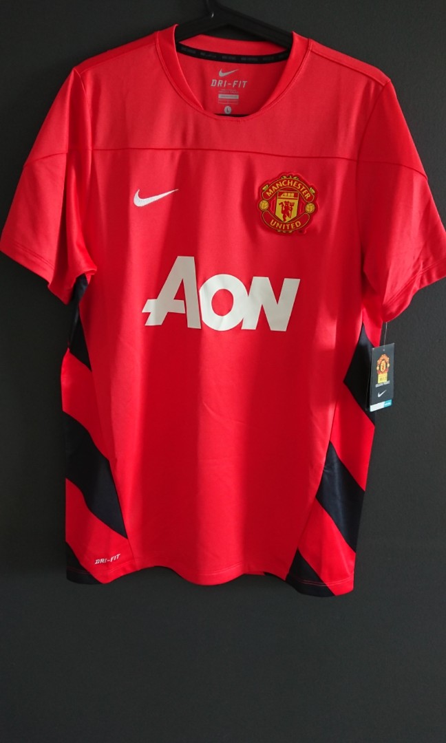 manchester united 2012 kit