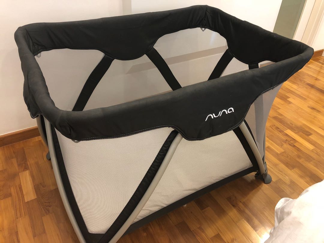 Nuna Playpen, Babies & Kids, Babies & Kids Fashion on Carousell