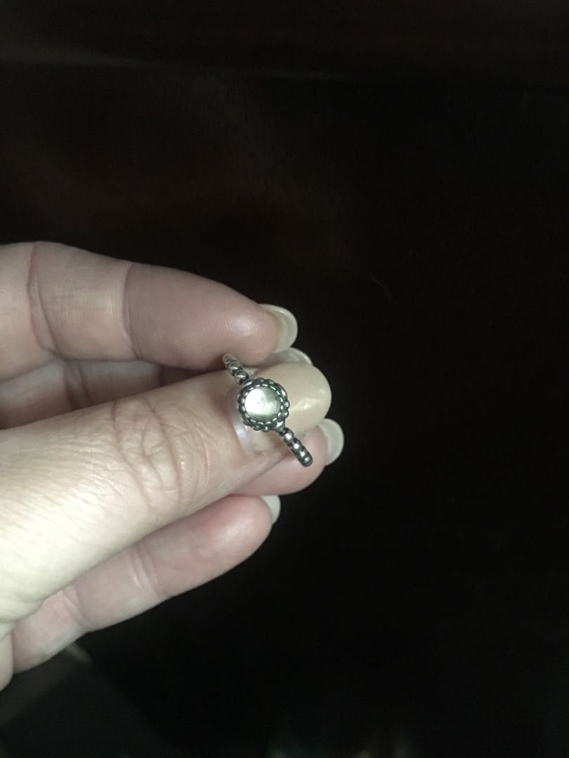 Pandora april deals ring