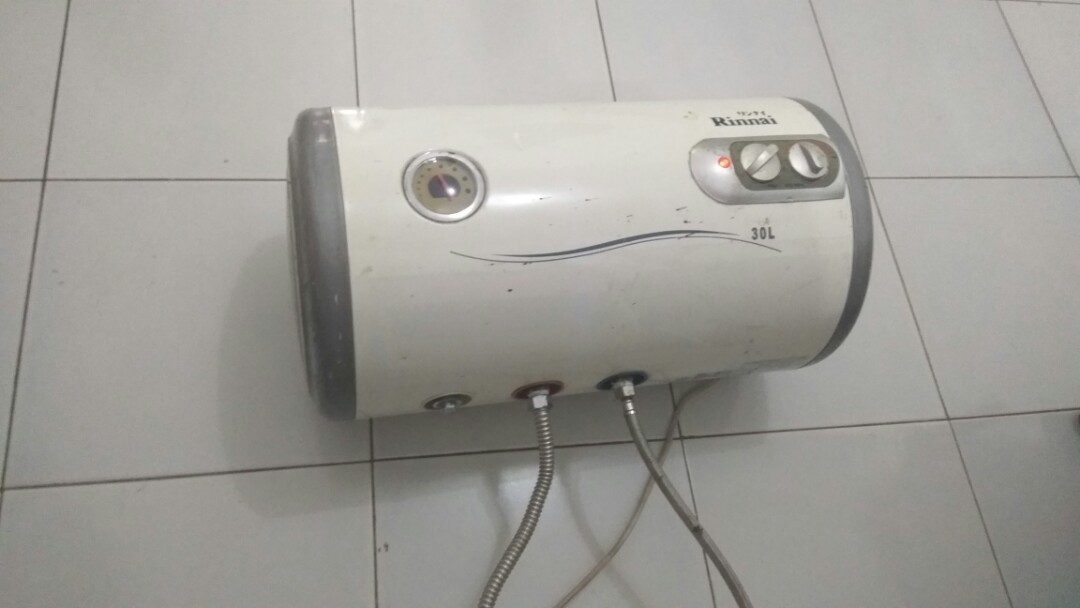 pemanas air water heater 30l rinnai, Perabotan Rumah di Carousell