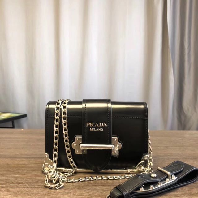 prada cahier chain bag