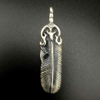 Goro Feather Pendant Size M Right Sphere Head Feather Pendant