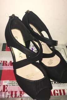 Black strapy high heel
