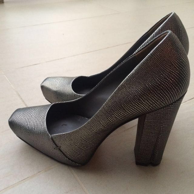 Calvin klein high heel shoes Clearance