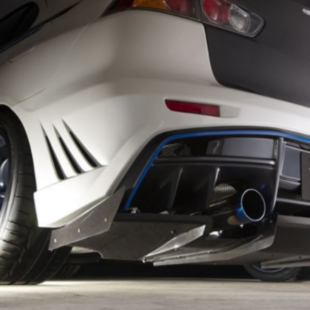 Evo x varis rear bumper with under diffuser, Car Accessories on Carousell