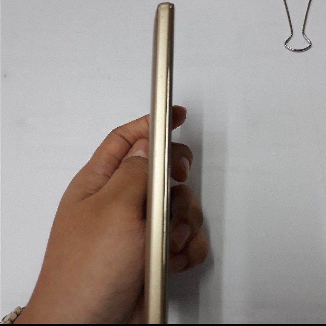 Huawei honor 4c (Category: Huawei) located in Quezon City. Submitted by nanananana26 (Listing ID 168191595, Image 3). Description: Huawei 4c Honor For sale only. NO TO SWAP! Used but not abused Lady owned may isang dent lang sa baba no scratches sa screen. covered with tempered gass since day 1 may gasgas din sa back cover nya kita nmn sa pic. but all over hindi nmn nkaka affect sa performance Unit only #sweldosale6.