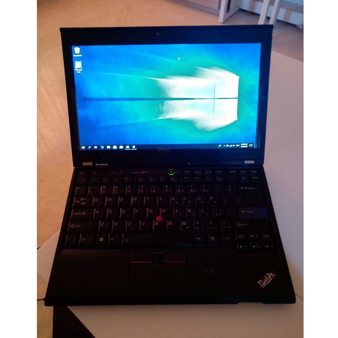 Lenovo Thinkpad X220 Laptop Windows 10 Home Edition Office 2010 Standard  Edition Intel i5 8GB 256GB SSD