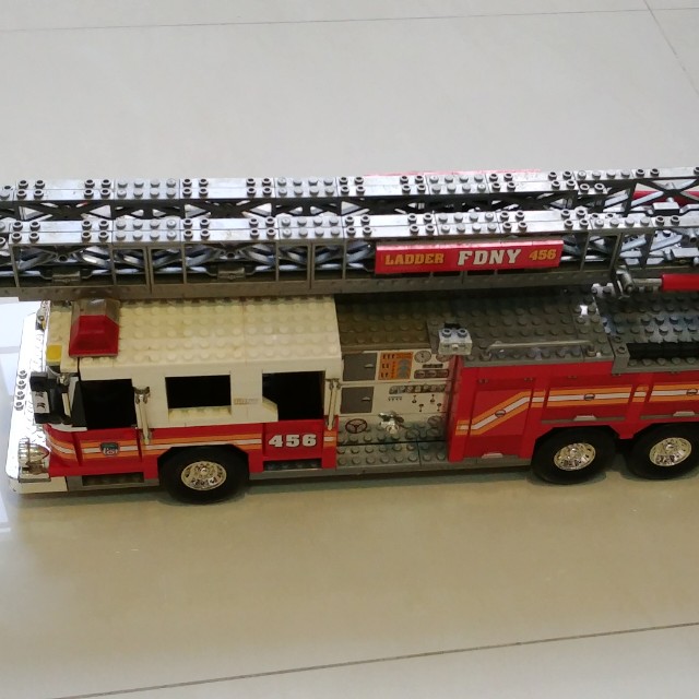 mega bloks probuilder fire truck