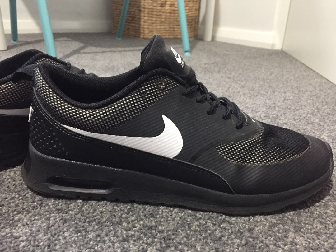 Nike Air Max Thea Size 9