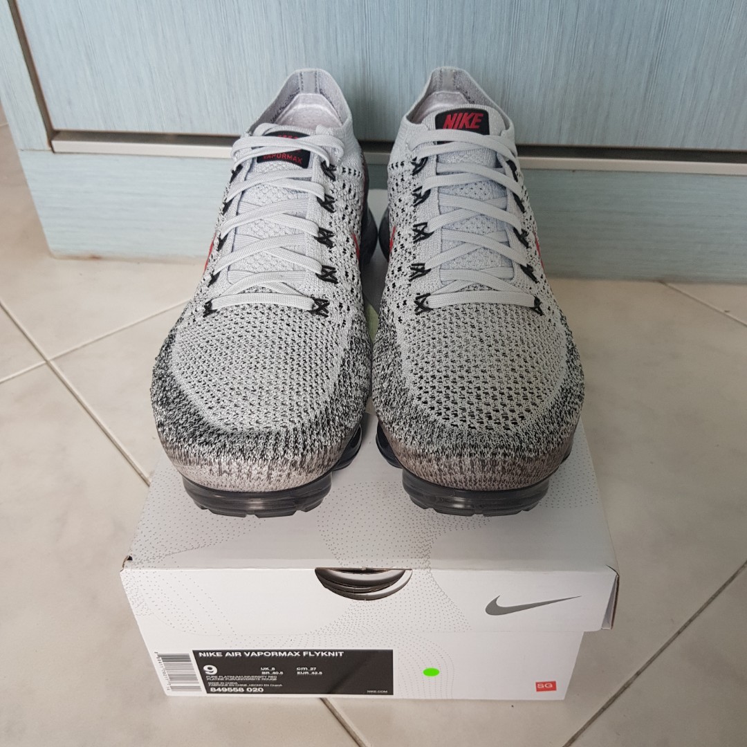 nike vapormax platinum red