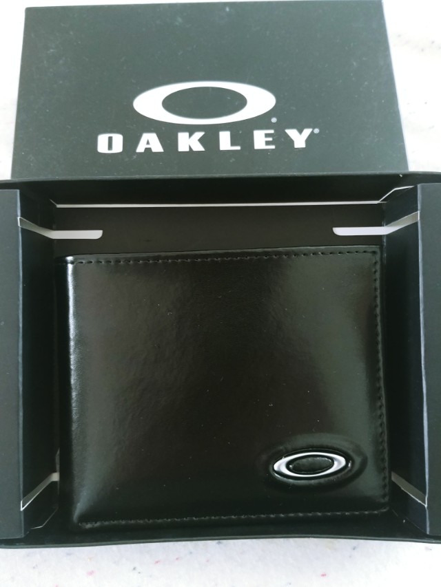 oakley mens wallet