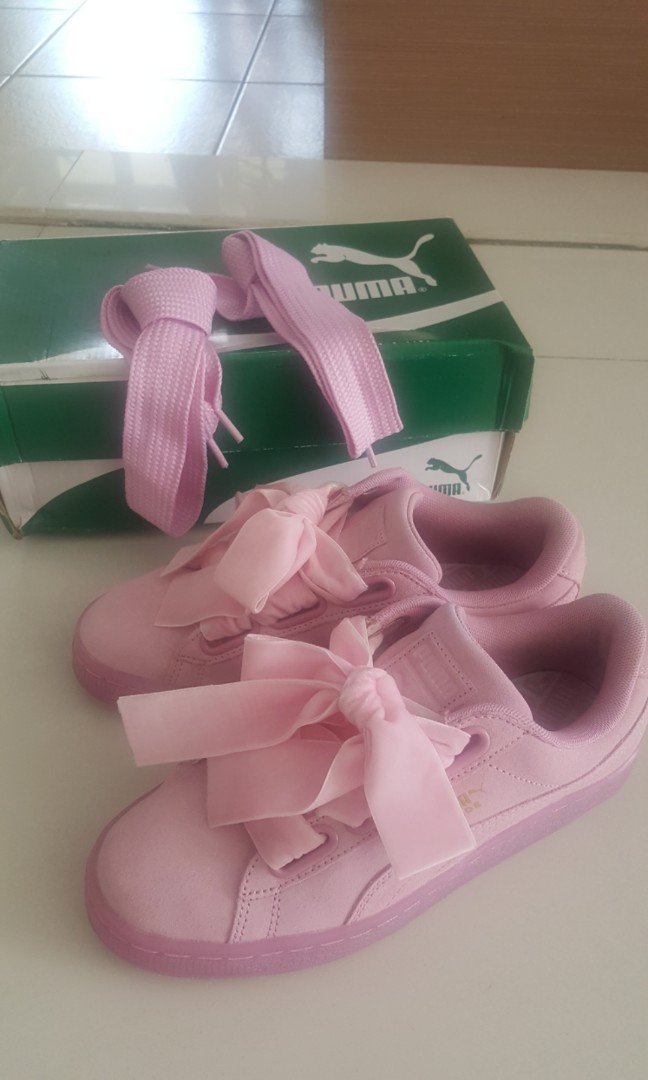 Puma suede store heart pink