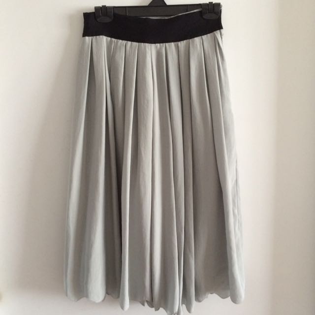 SALE H M Premium Elegant Grey Scallop Skirt In EUR 36 Women s