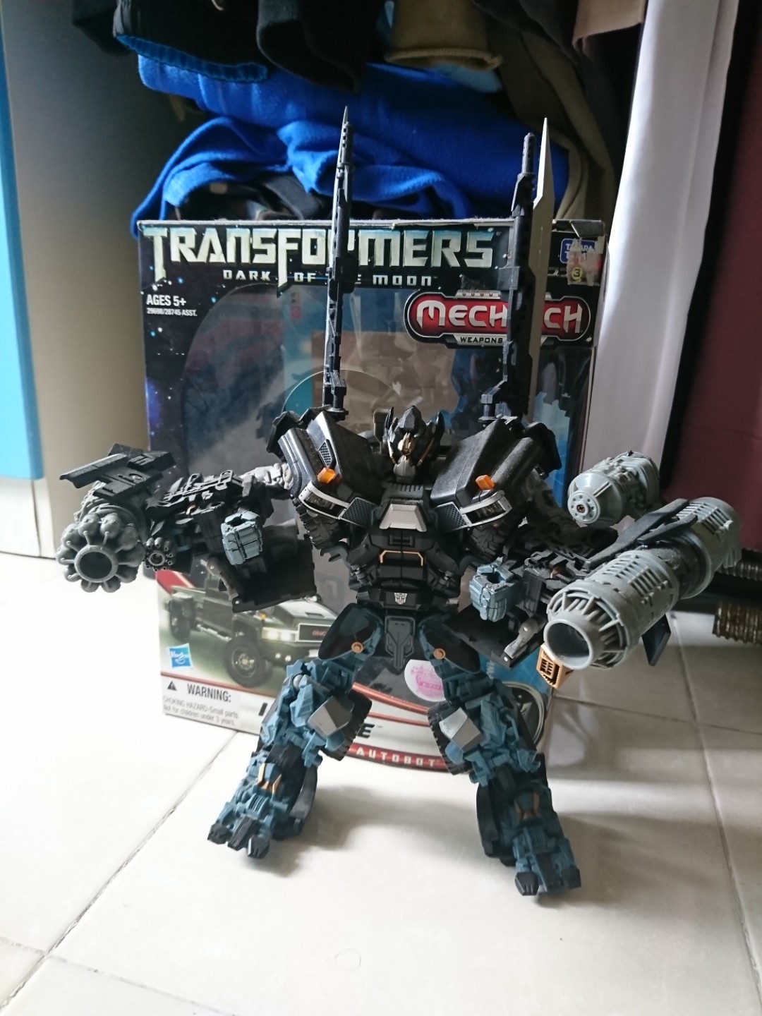 Transformers DOTM LC Ironhide + FWI 2, Hobbies & Toys, Toys & Games on