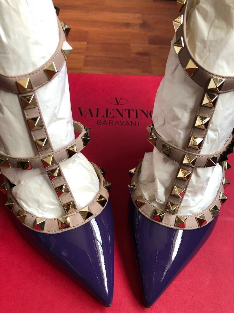 Move Over Rockstud: Meet the New Valentino Line Every Fashion Girl WillWant Move Over Rockstud: Meet the New Valentino Line Every Fashion Girl WillWant new images Move Over Rockstud: Meet the New Valentino Line Every Fashion Girl WillWant Move Over Rockstud: Meet the New Valentino Line Every Fashion Girl WillWant new pictures