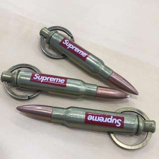 Supreme Bottle Opener Keychain ( HK AAA )