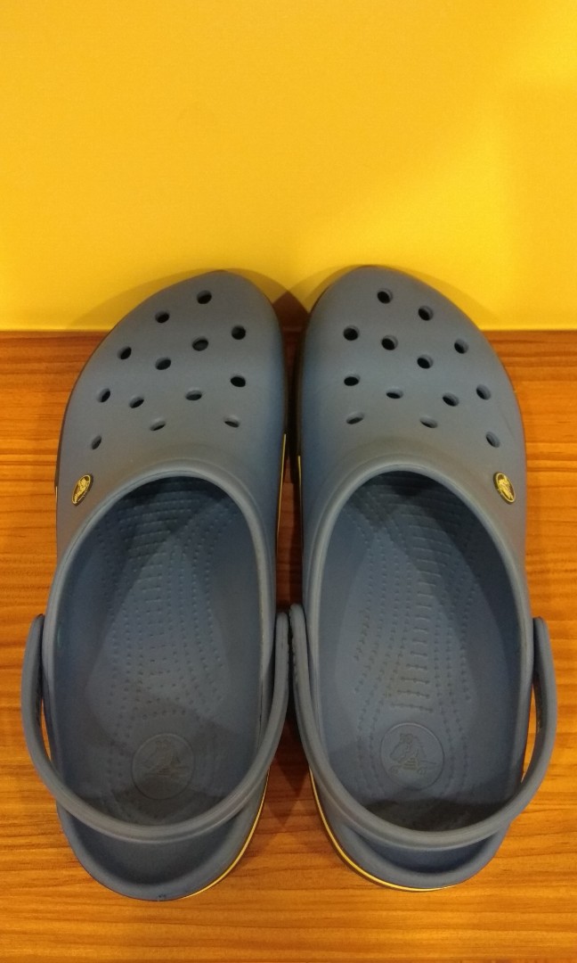 crocs m12