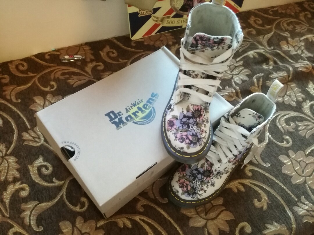 dr martens beckett wild rose