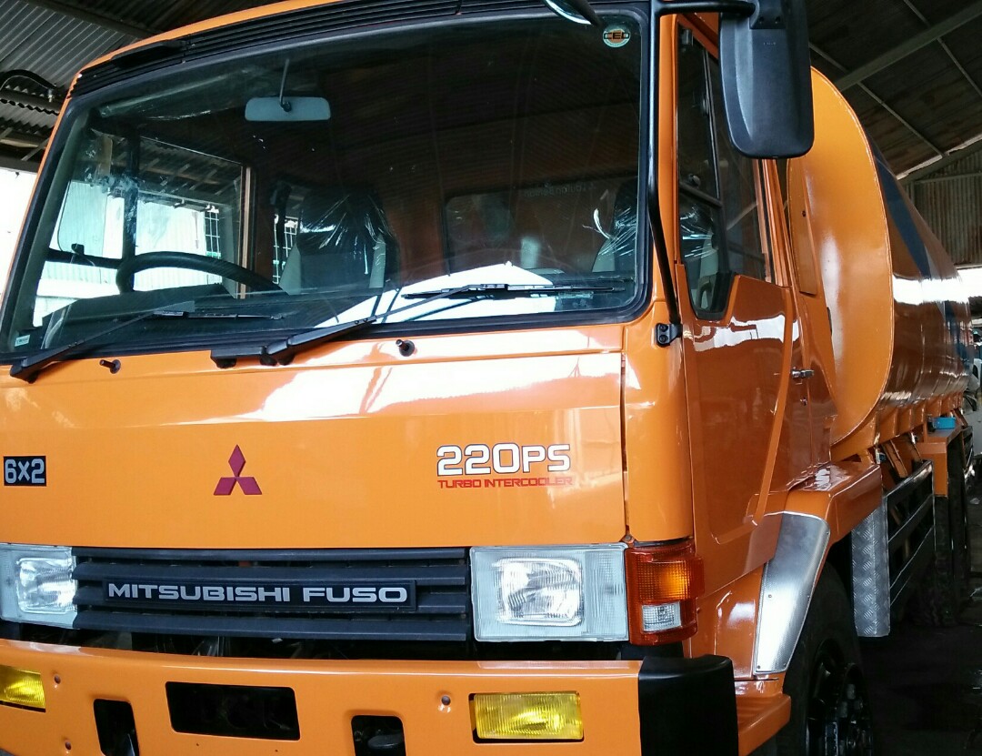 Jual Mitsubishi Fuso Tangki 6*2, Mobil & Motor, Mobil untuk Dijual di