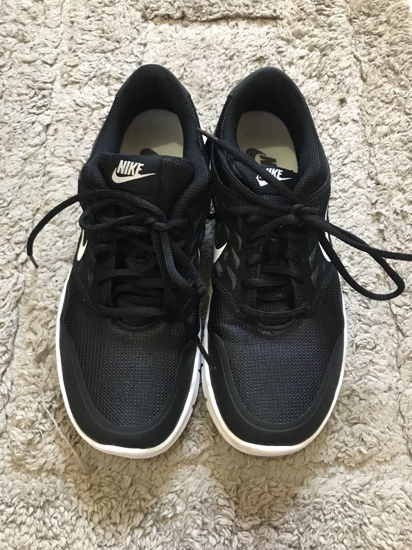 Nike Black Rubber Shoes *Repriced* (Category: Sneakers) located in Taguig. Submitted by declutterandsell (Listing ID 164449266, Image 2). Description: Seldom used as I dont often wear rubber shoes Very comfortable Versatile design, easy to pair with casual clothes Bought in the US Size 9, 26cm **ON SALE - IF PAYMENT IS MADE BY MONDAY, 8/27/2018: Final price posted - P1,000** Inclusive of shipping within Metro Manila.