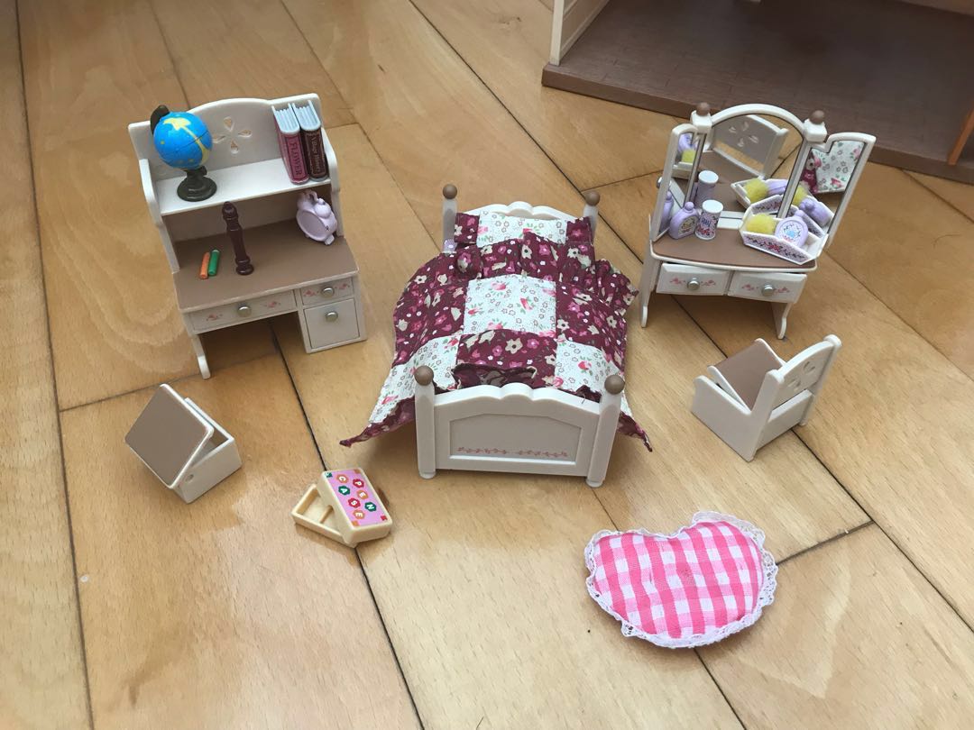 sylvanian families cedar terrace gift set