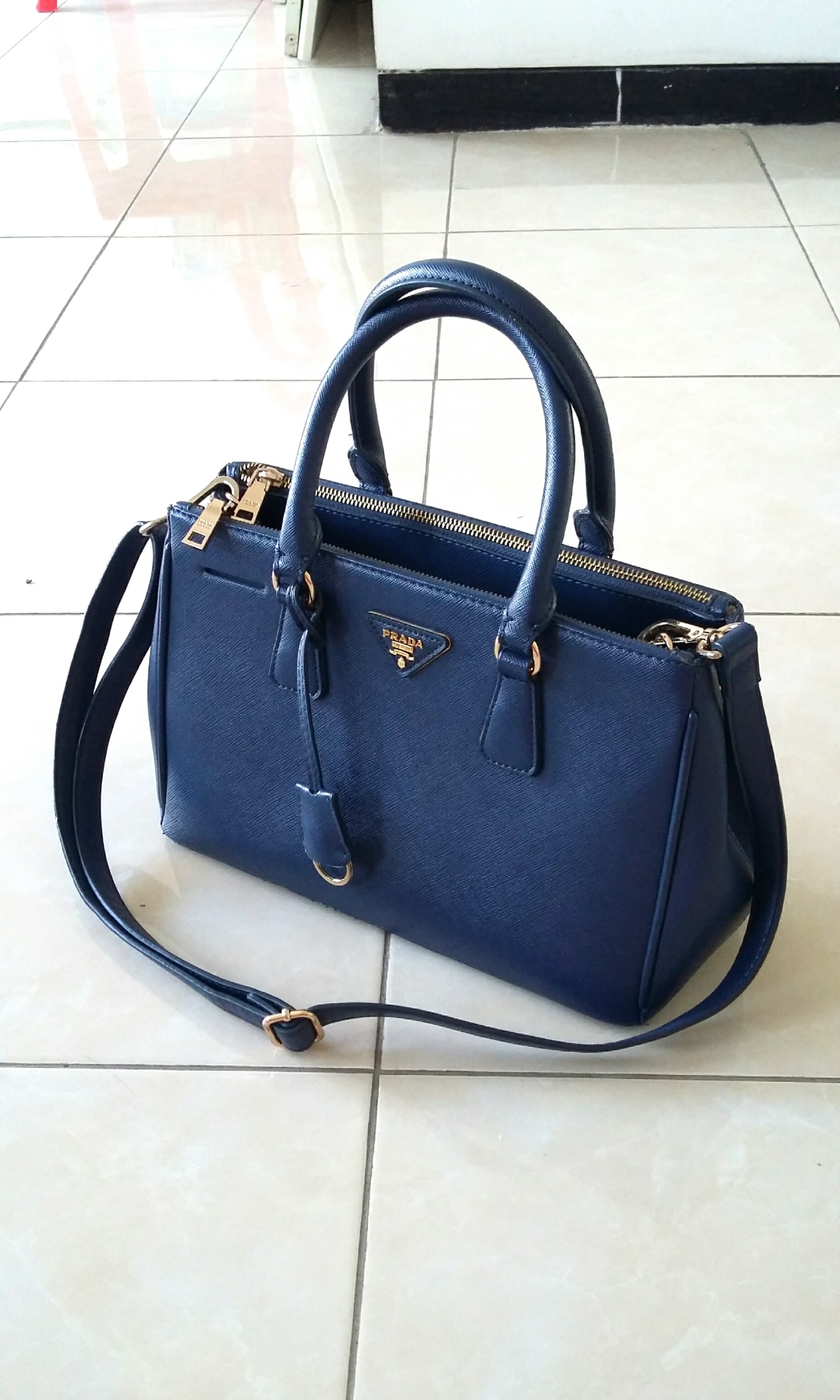 tas premium prada milano navy