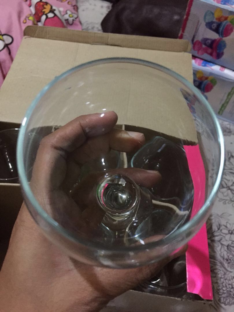 6 Pieces Water Goblet (Glass) (Category: Other Kitchenware & Tableware) located in Manila. Submitted by konmarinewbie (Listing ID 166956323, Image 2). Description: RFS: Serious decluttering MOP: BPI .