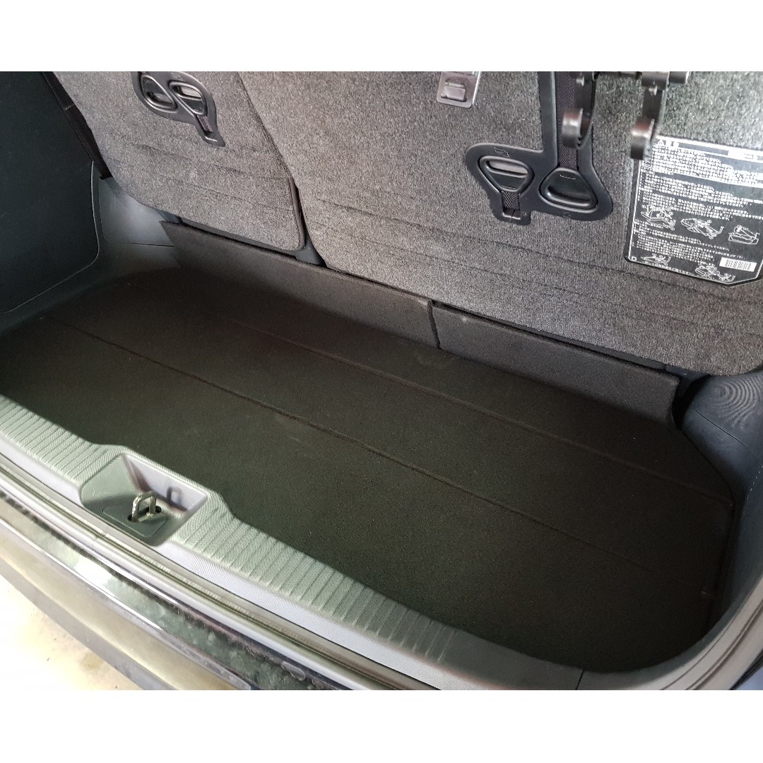 toyota estima boot cover