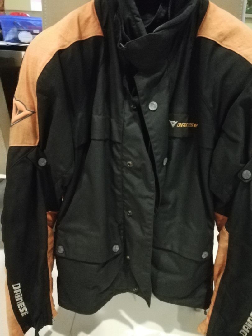 D dry dainese store