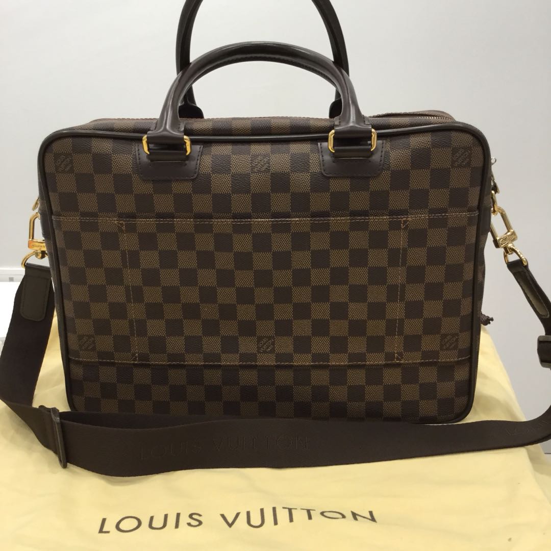 Louis Vuitton, A Damier Ebene canvas 'Icare' bag, 2011. - Bukowskis