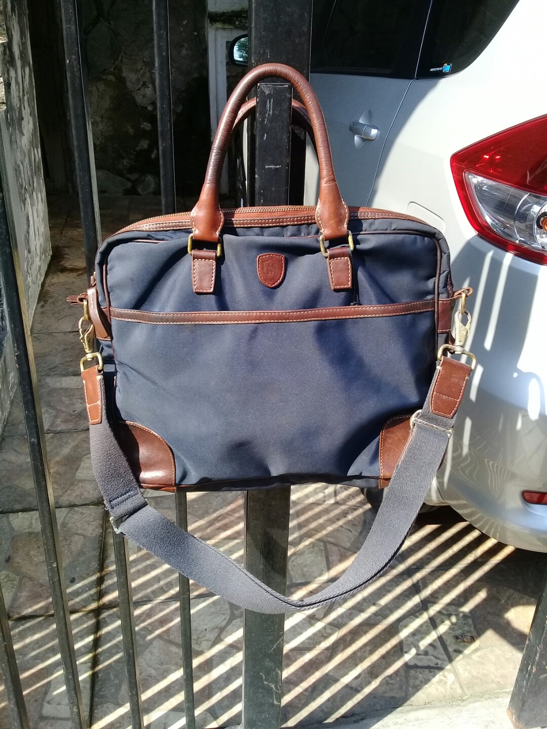 Massimo dutti store laptop bag