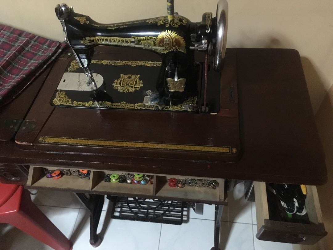 Vintage Butterfly Sewing Machine, Hobbies & Toys, Memorabilia